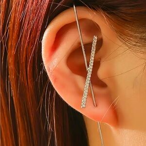 Unbranded Silver Cross Crawler Ear Cuff